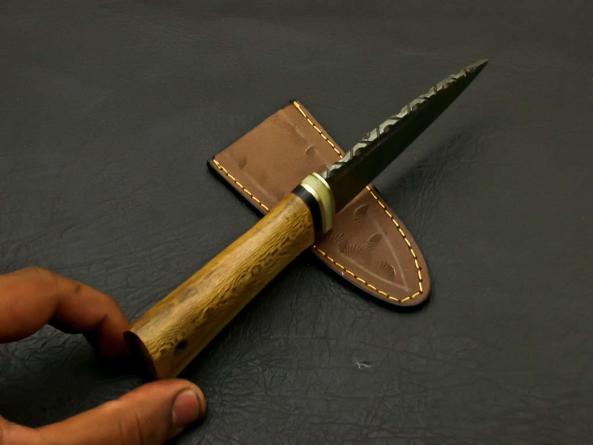 Beautiful Handmade Damascus Steel  Serrated edge Scottish Dirk Knife/ Sheath