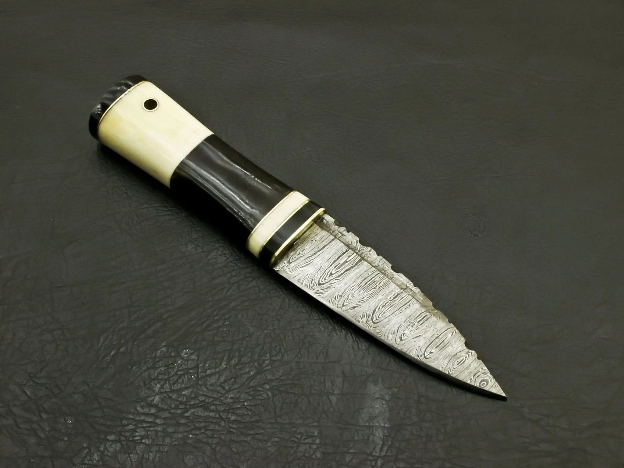 Custom Beautiful Handmade Damascus Steel Serrated Edge  Scottish Dirk Knife/ Sheath
