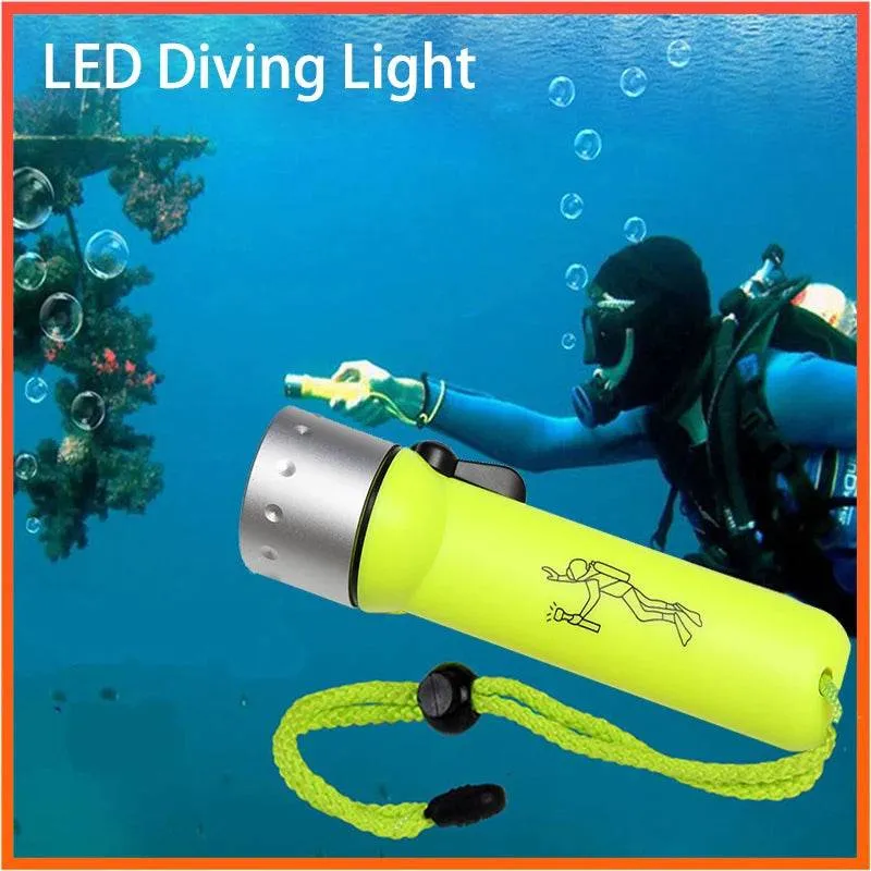 Diving Flashlight Super Bright 2000LM Q5 Waterproof Underwater Flash Deep Diving Snorkeling LED Diving Light Equipment