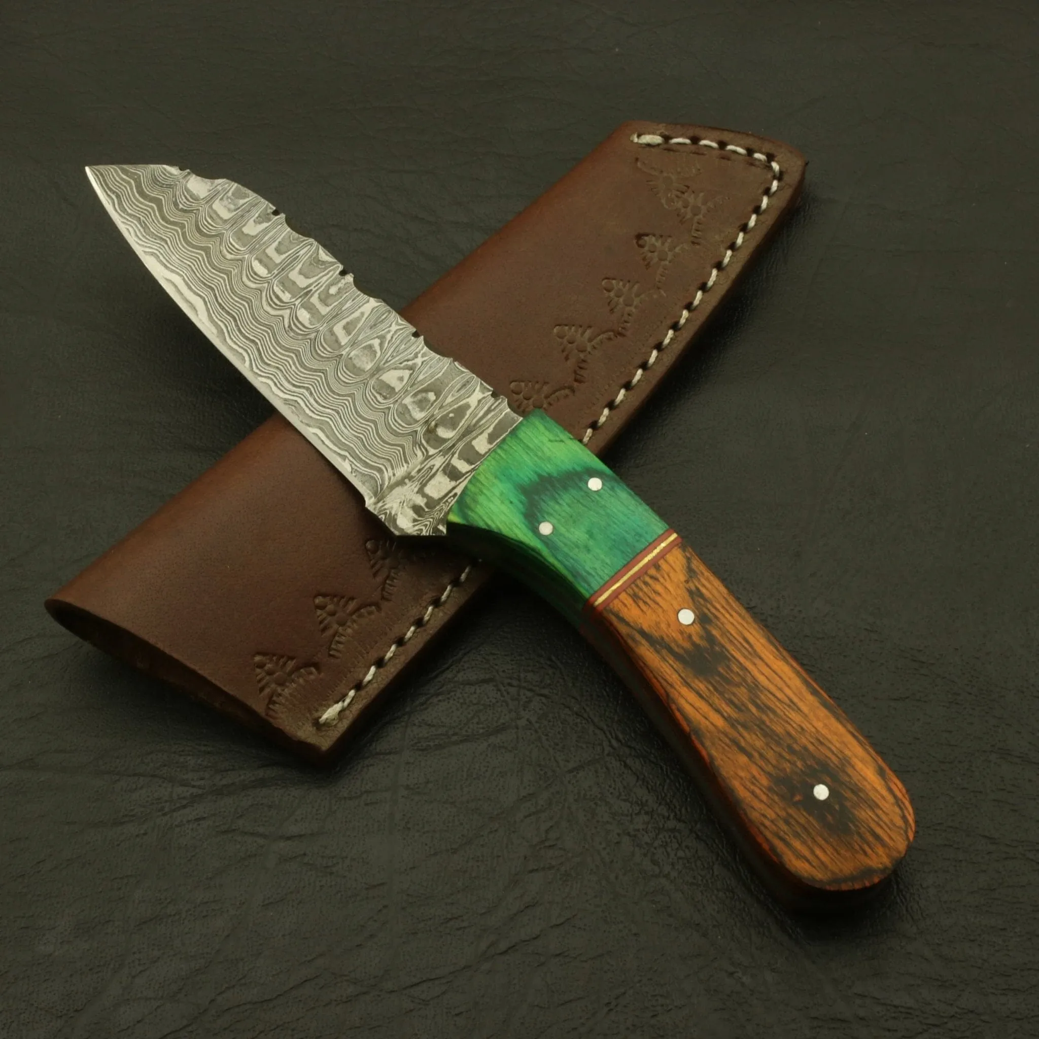 Handmade Cutting Edge Custom superb pattern Damascus Steel 7" Hunting/skinning Knife/Paka/Rose/Wood/Sheath