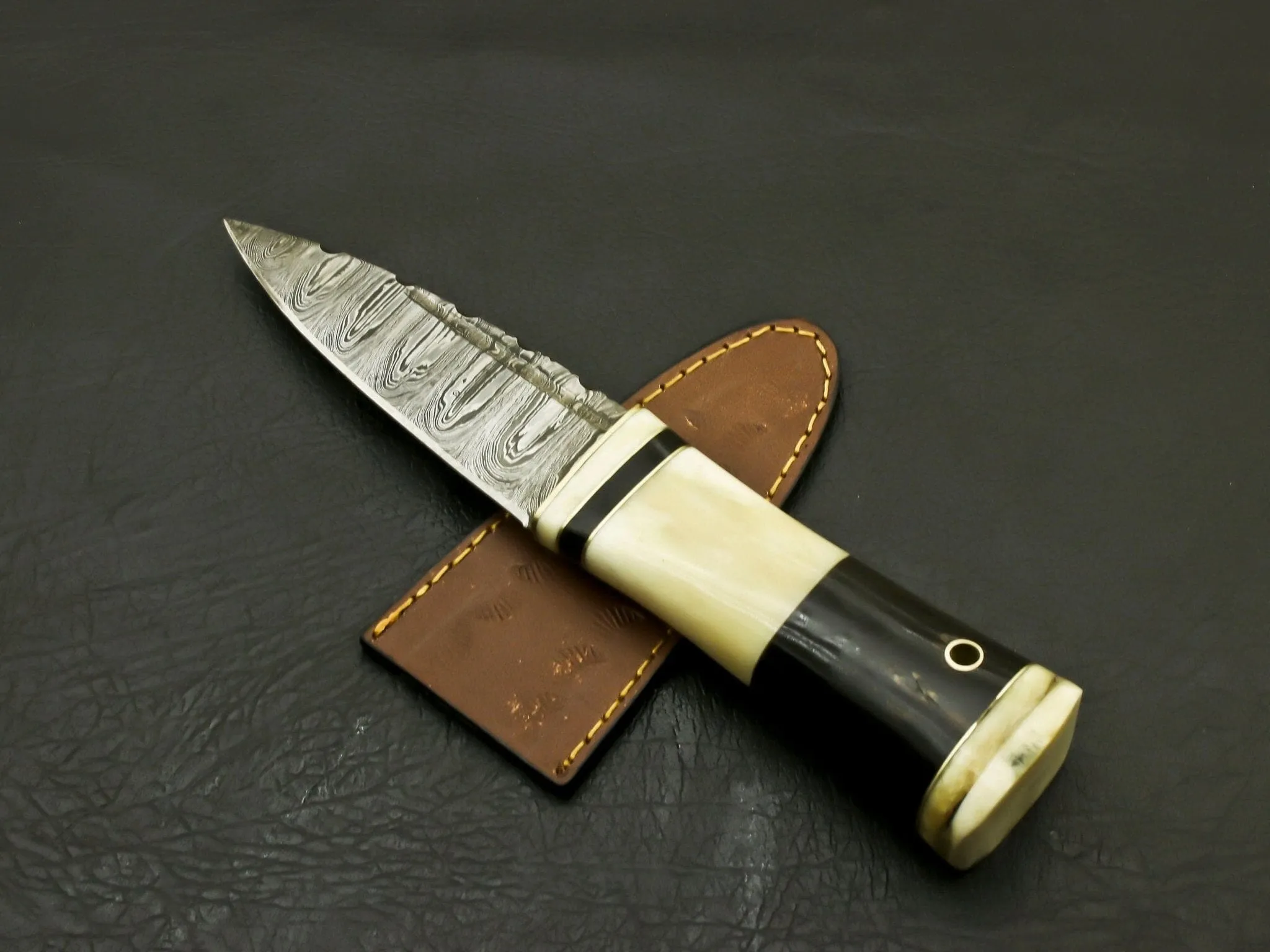 Top Beautiful Handmade Damascus Steel Serrated edged Scottish Dirk Knife/ Sheath